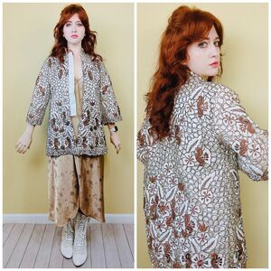 1970s Vintage Cream and Brown Cutwork / 70s Seventies Floral Embroidered Jacket
